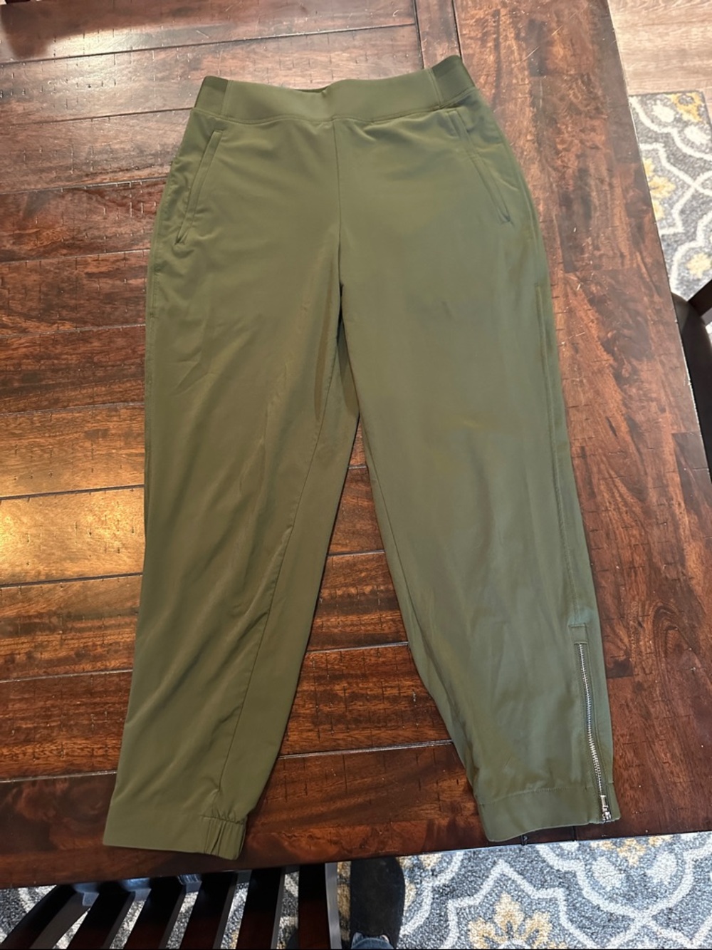 Athleta Olive Green Activewear Pants